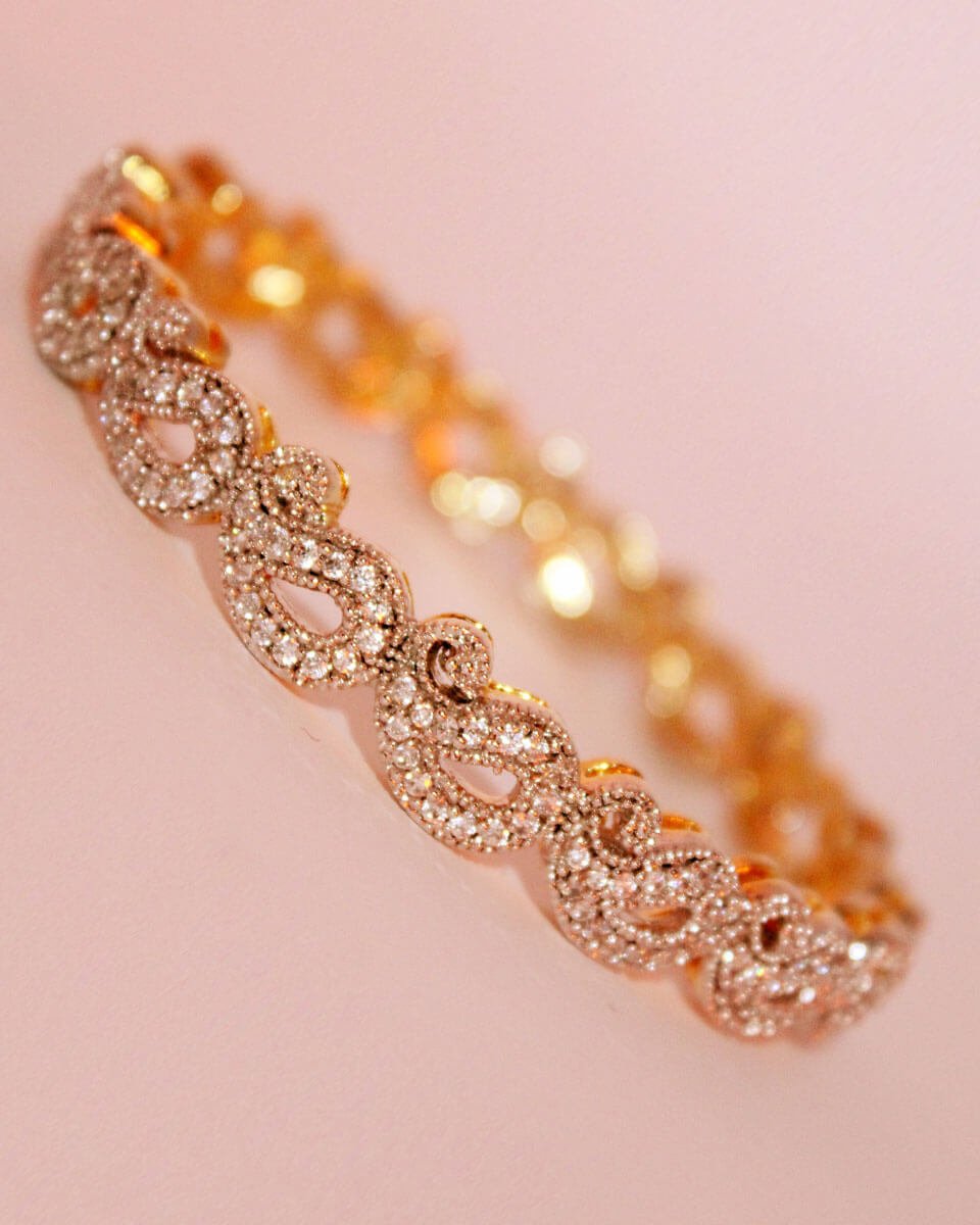 Two-Tone Matching Couple Wedding Ring Set - Image 3